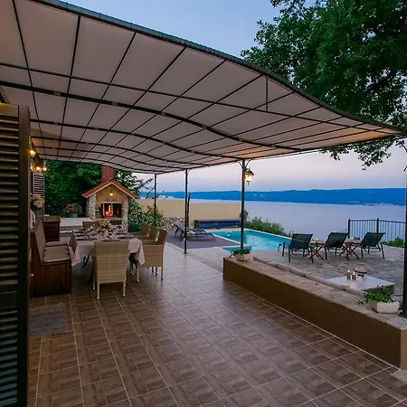 Villa Aurora